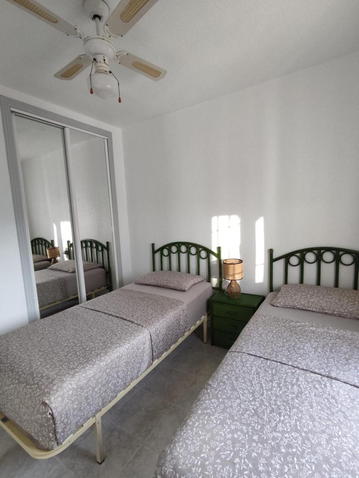 Schoenes Ruhiges Rooftop Apartment Mit Grosser Dachterrasse Торевьиа Экстерьер фото