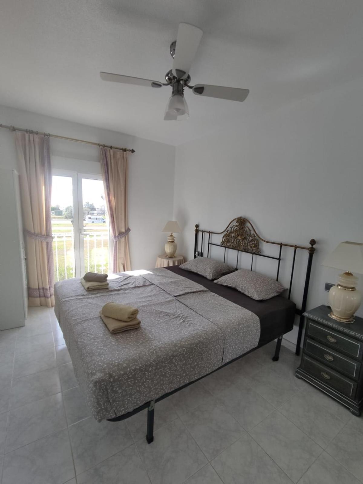 Schoenes Ruhiges Rooftop Apartment Mit Grosser Dachterrasse Торевьиа Экстерьер фото